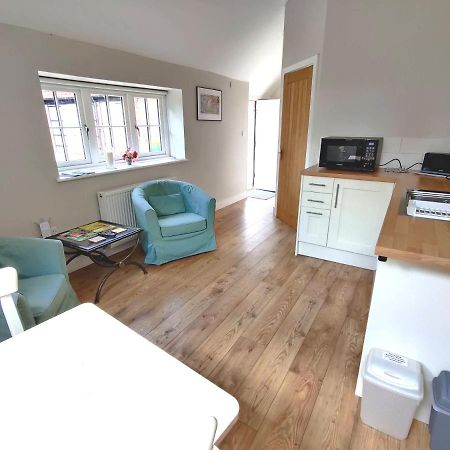 Rose Barn Apartamento West Lavington Exterior foto