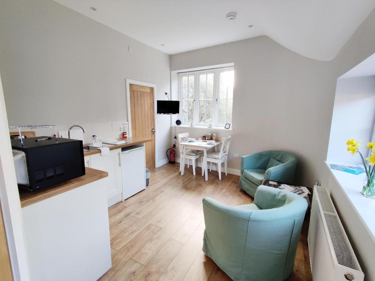 Rose Barn Apartamento West Lavington Exterior foto
