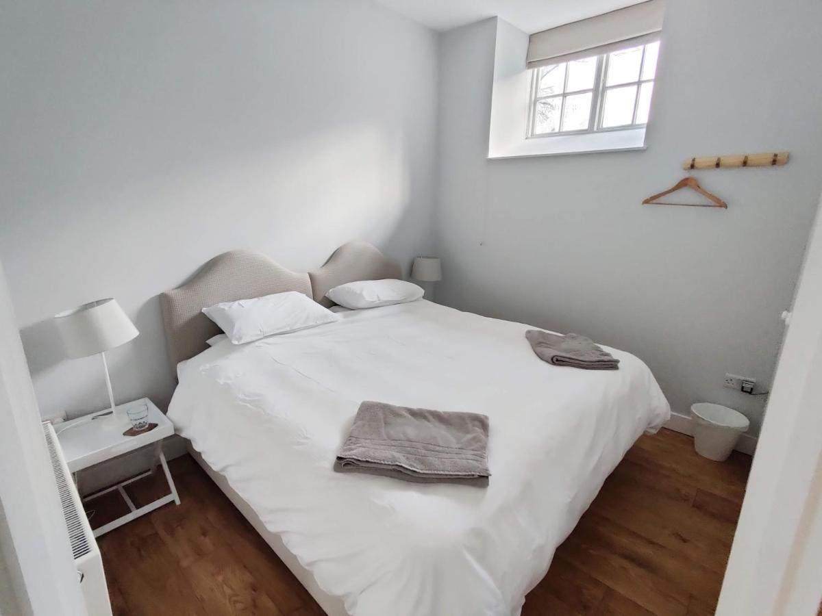 Rose Barn Apartamento West Lavington Exterior foto